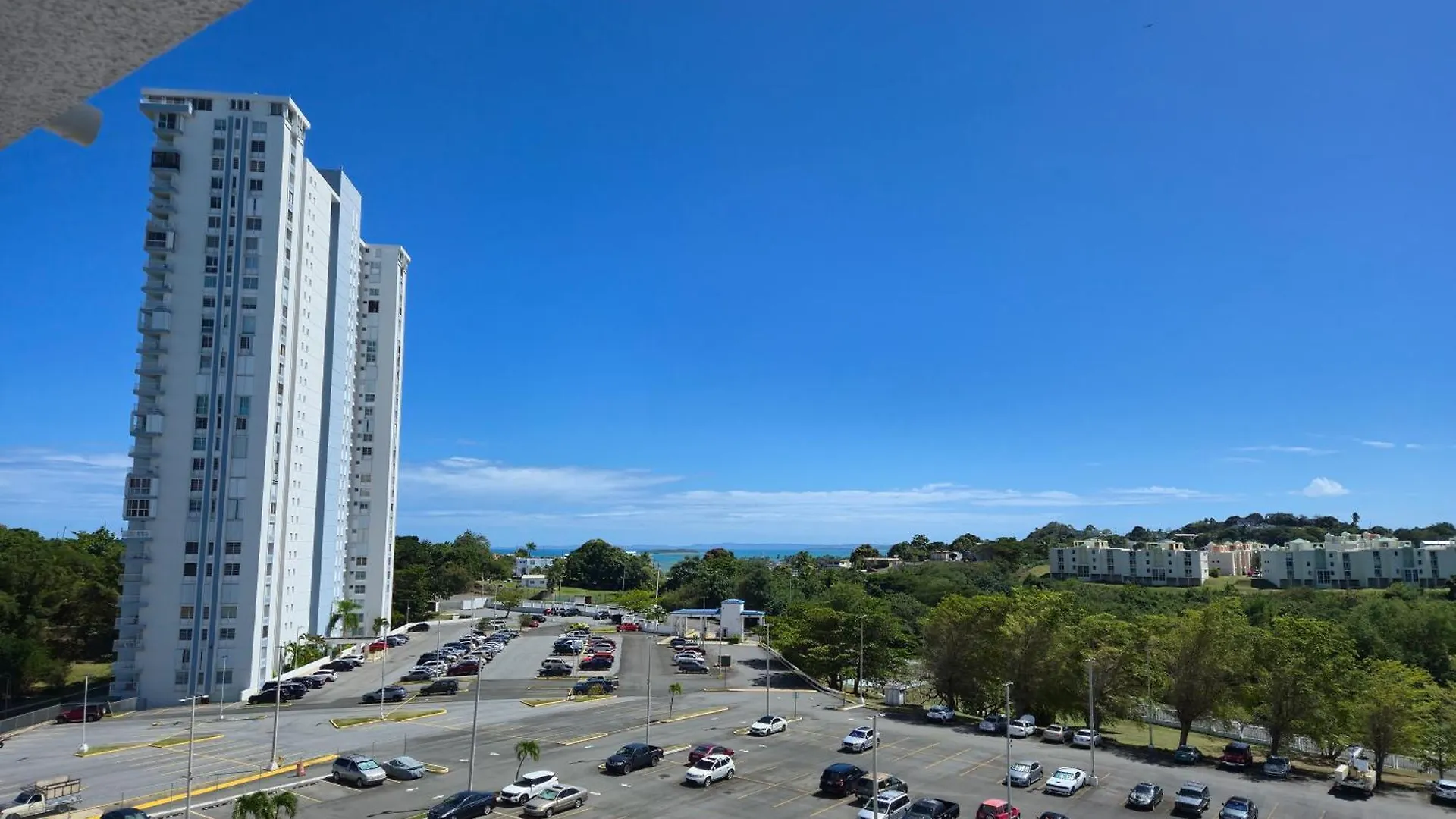 Spacious Waterfront Apartment, Great Views & More! Fajardo Apartamento